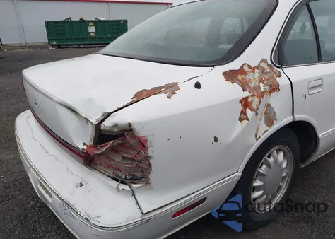 1996 Oldsmobile 88 Ls z USA, uszkodzony, nr VIN 1G3HN52K7T4834277